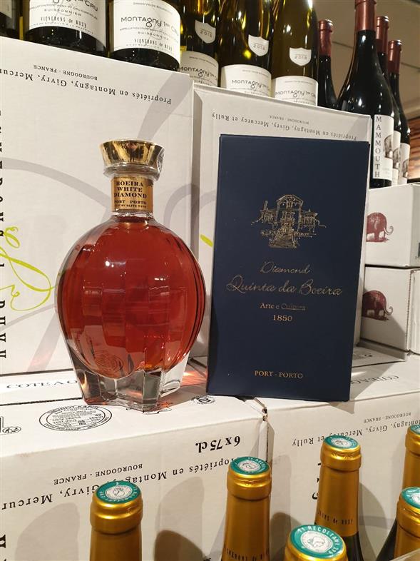 Boeira white diamond