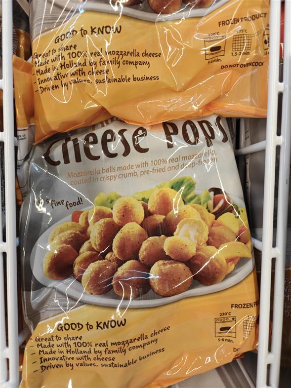 Mozarella cheese pops