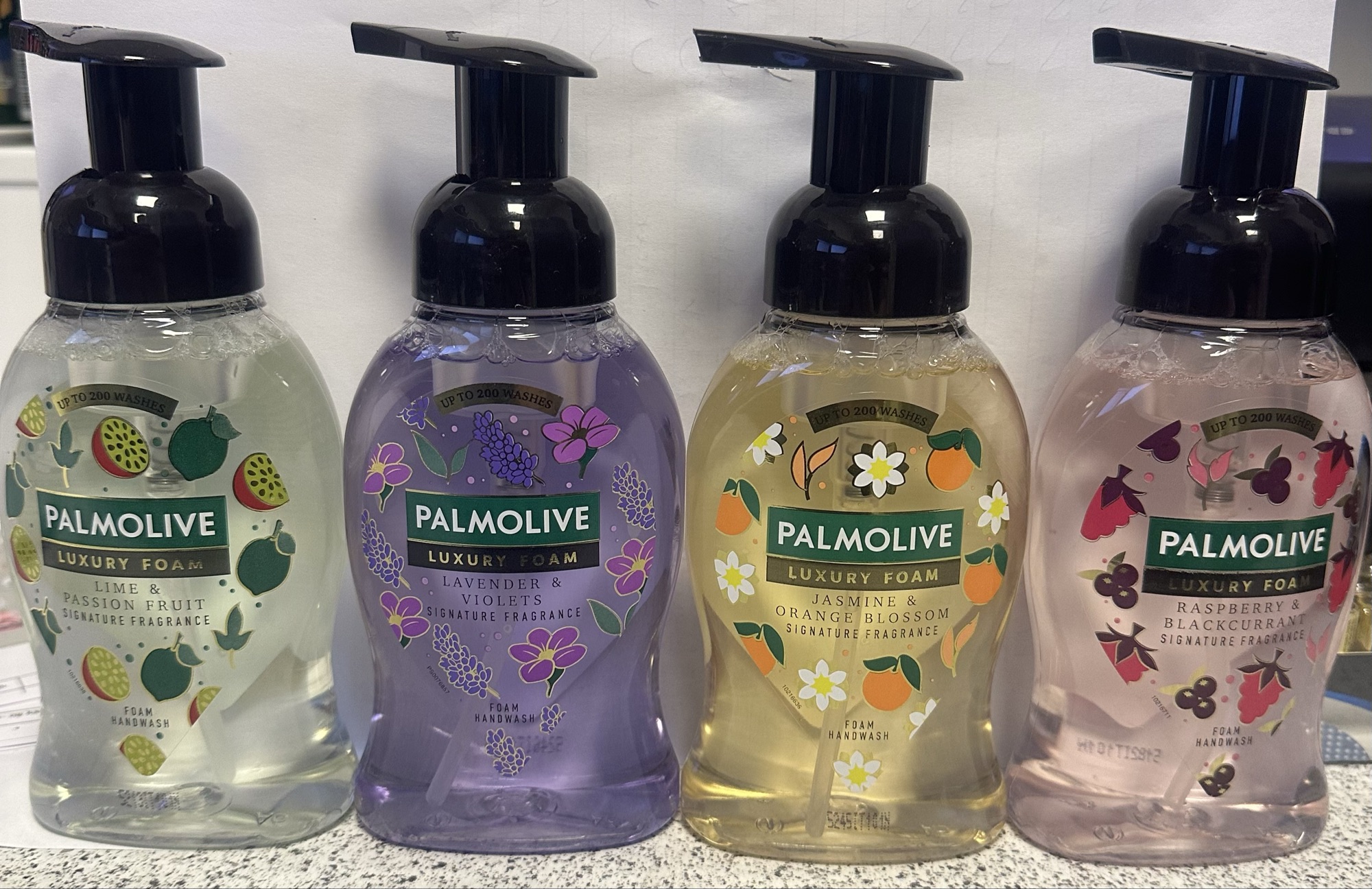 Palmolive luxury foam