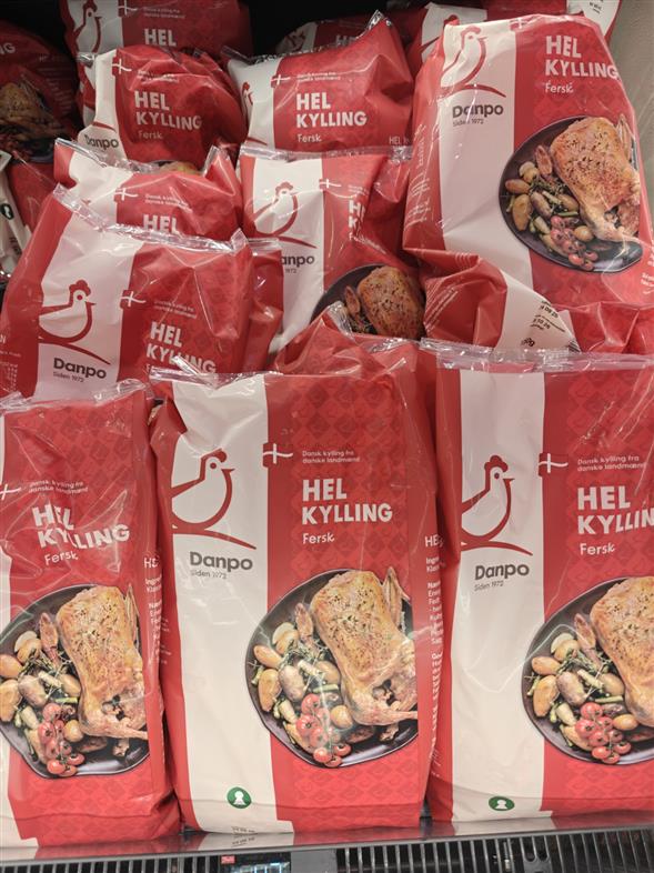 Hel fersk kylling 1350g. - Danpo