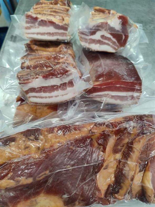 Hjemmelavet Røget Bacon - Fra slagterafdelingen