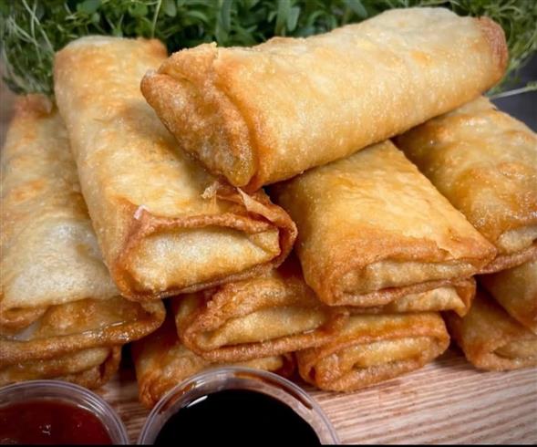 Store forårsruller med kylling 12 x 80g.